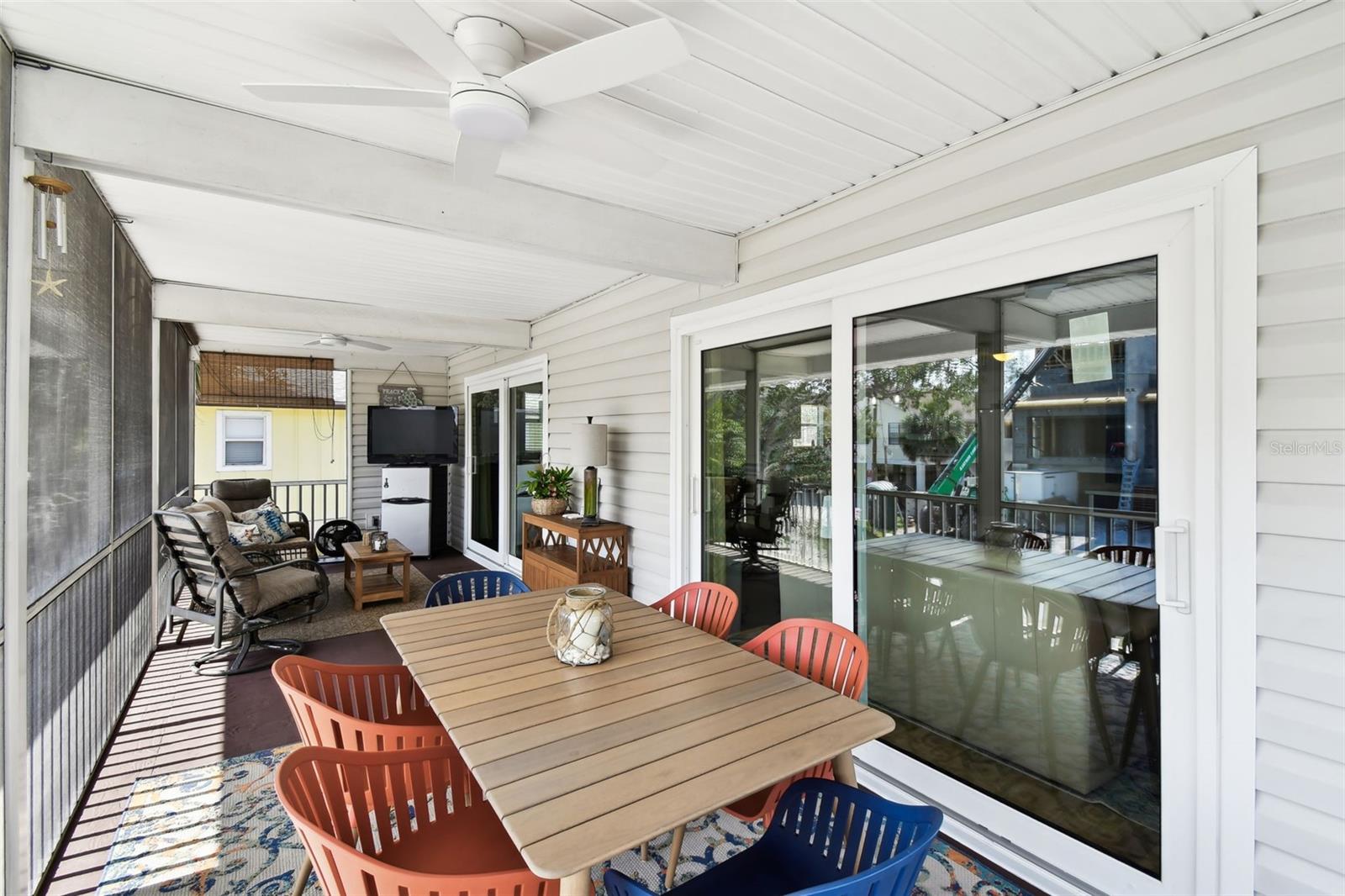 Screened-In Lanai