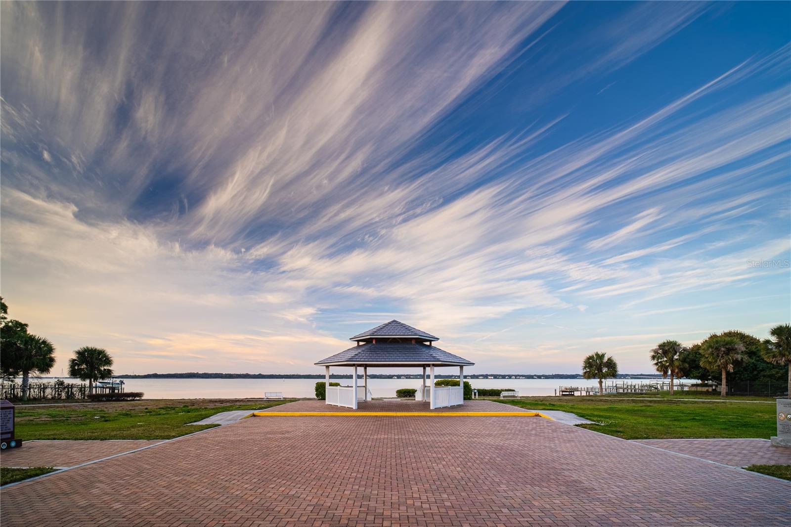 Veterans Park has a lovely gazebo area and benches on the waterfront.  It is also a spot to launch kayaks and canoes