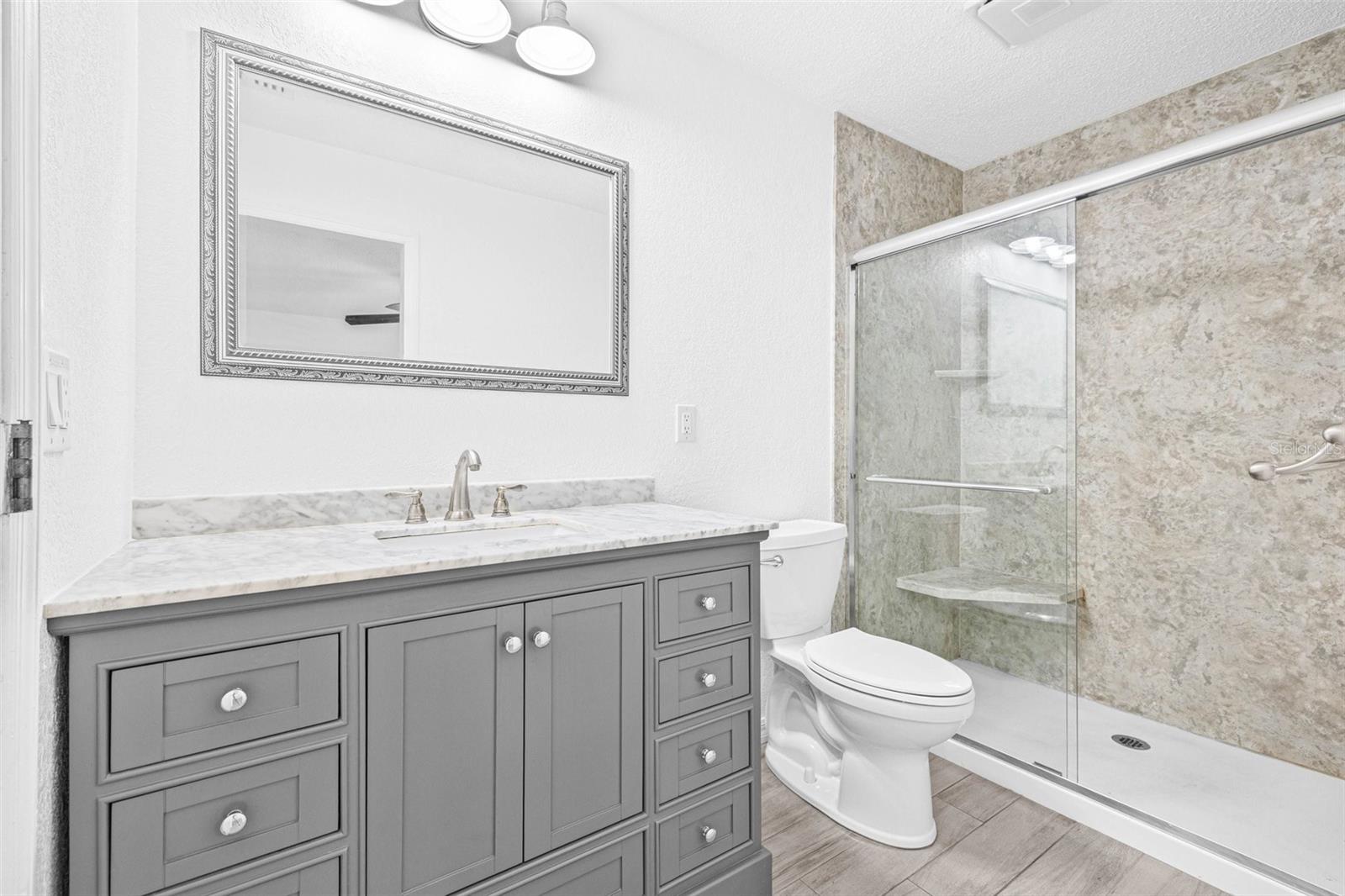 Primary ensuite bath