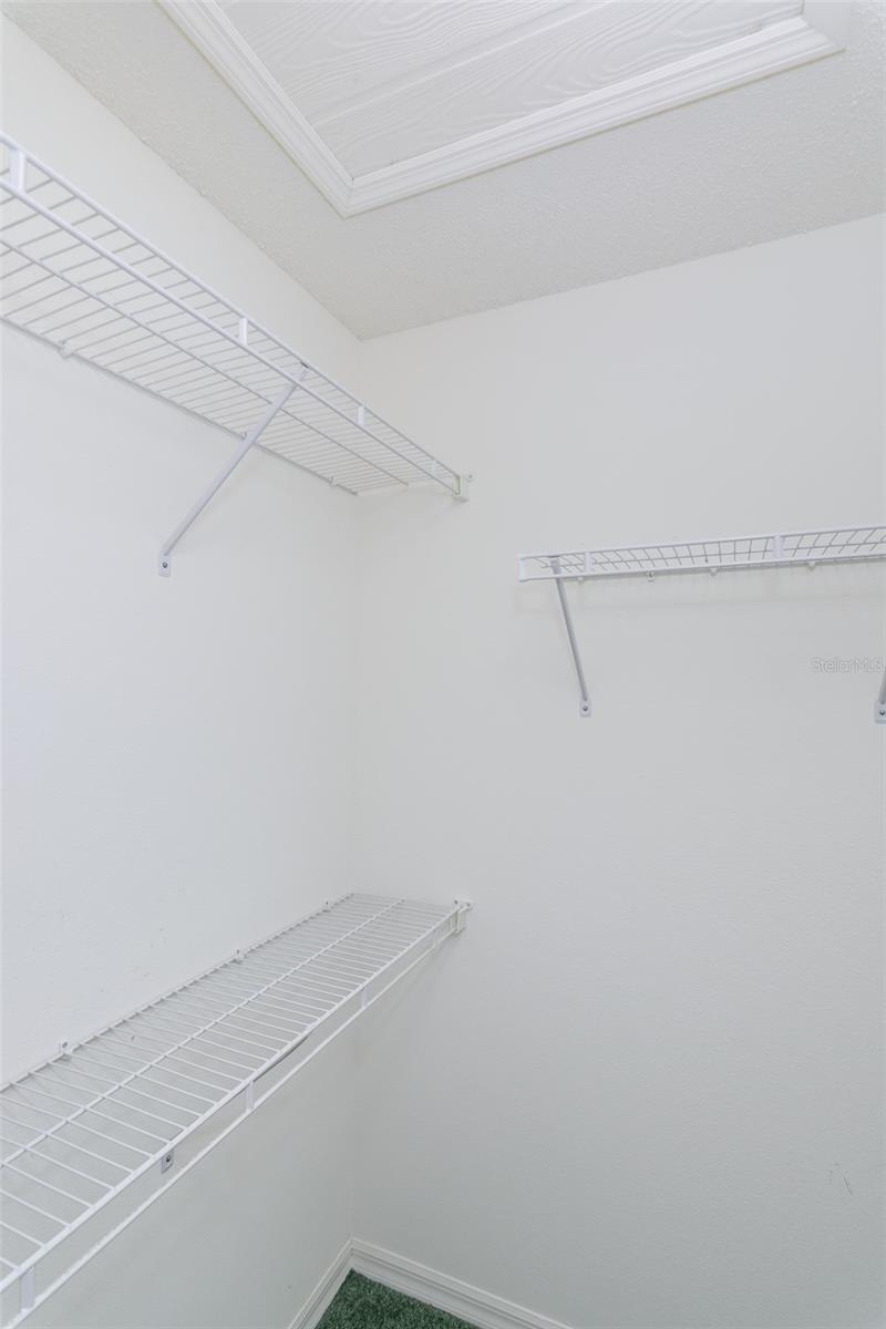 Large Walk In Closets