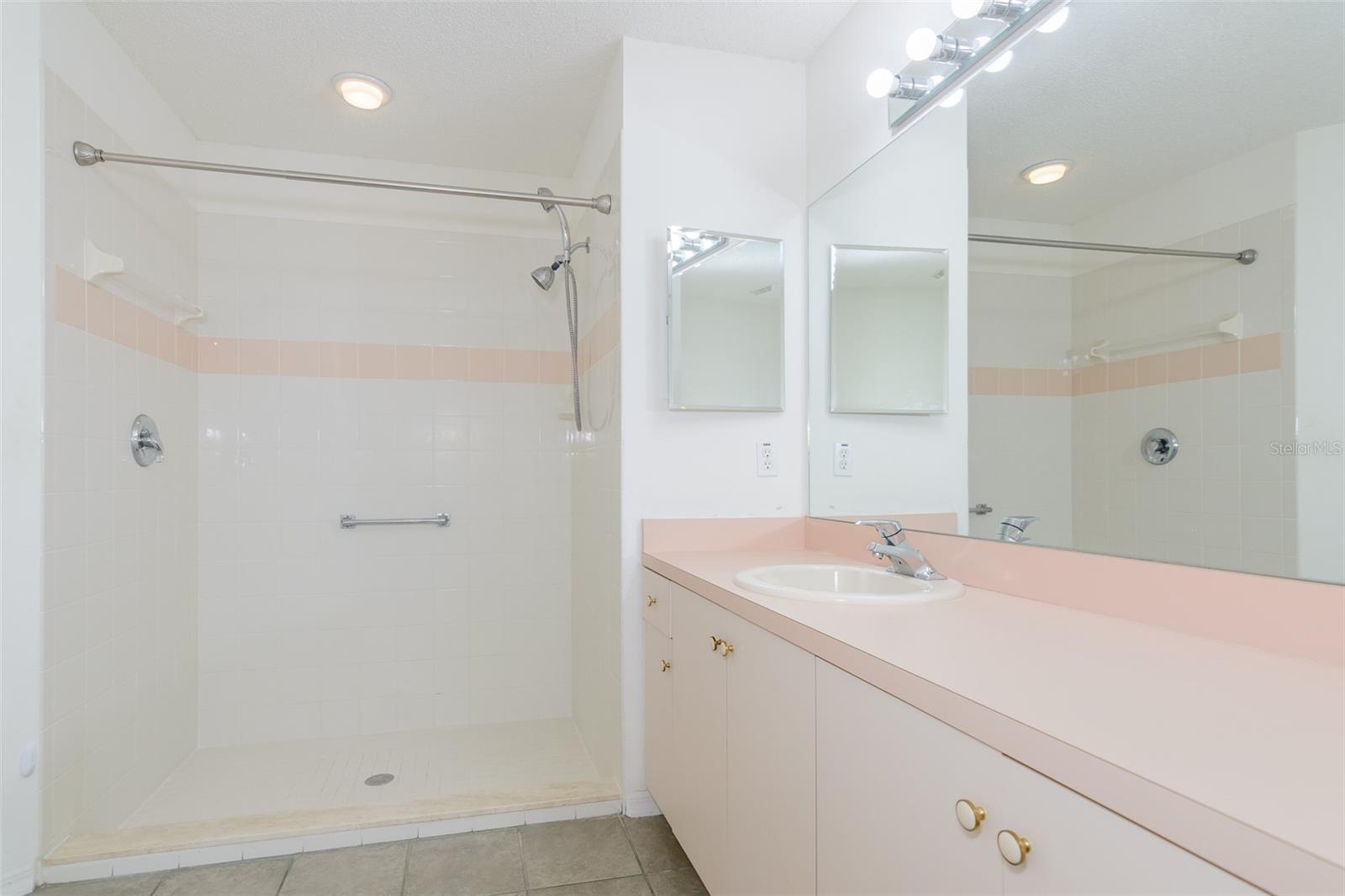 Large Walk In Shower