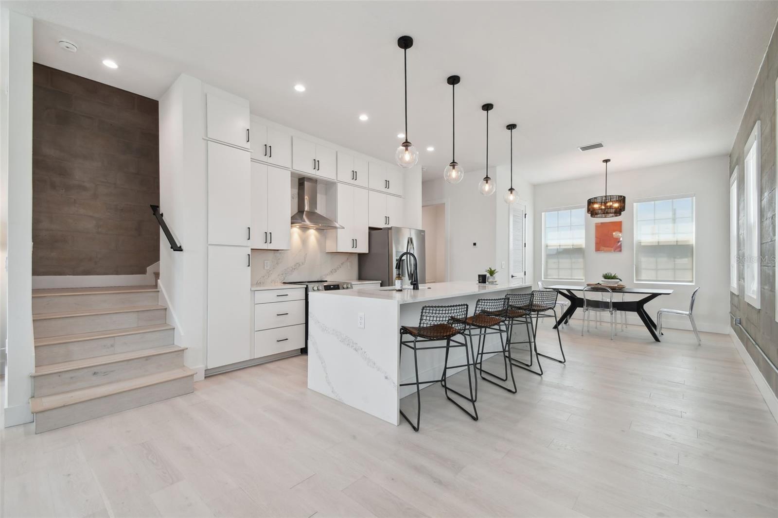 Level 2 - Kitchen