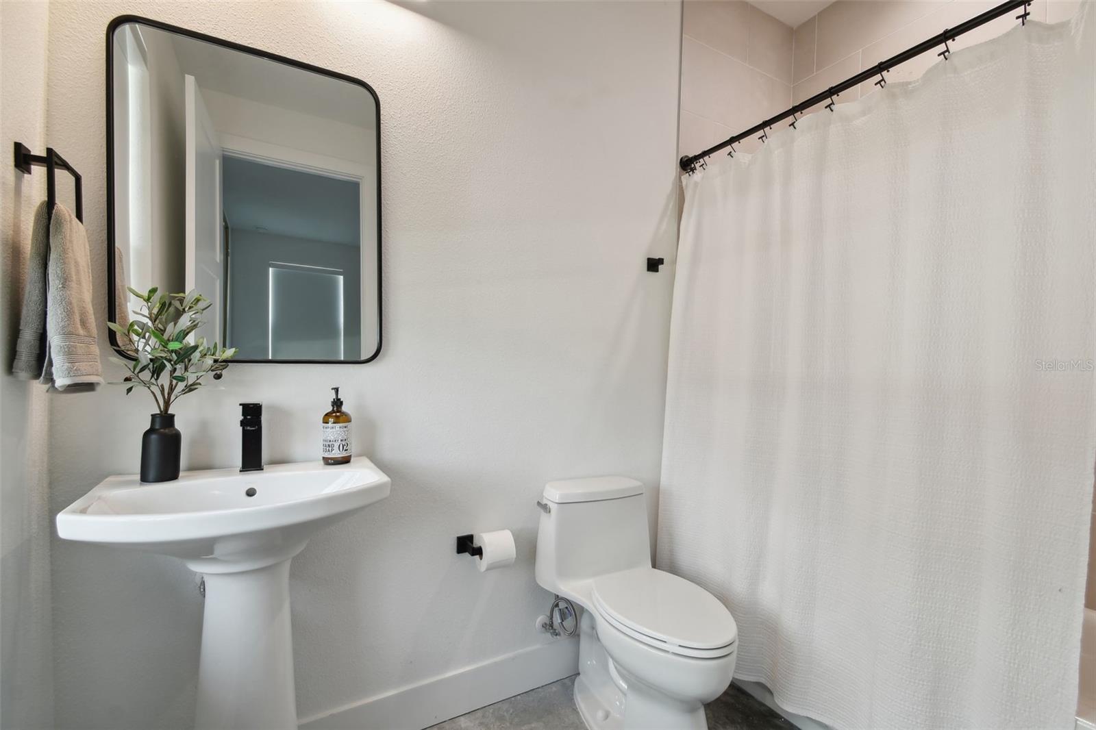 Level 1 - Bathroom