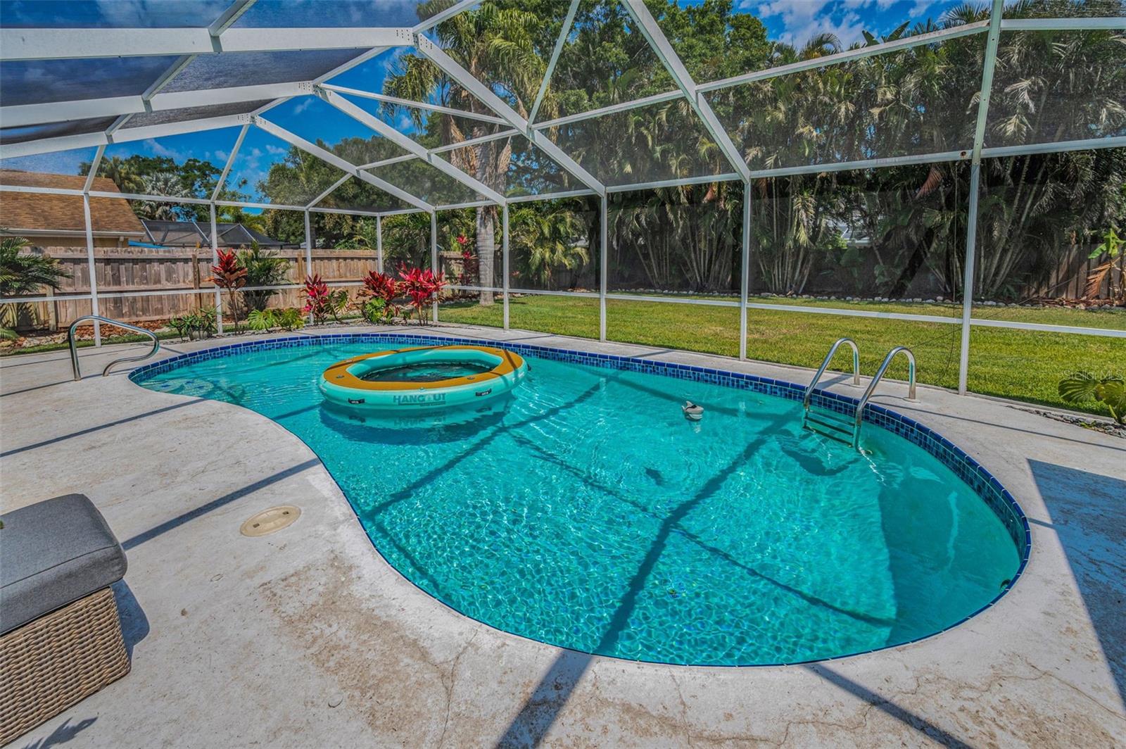 Easy care pool has 2025 pool pump.