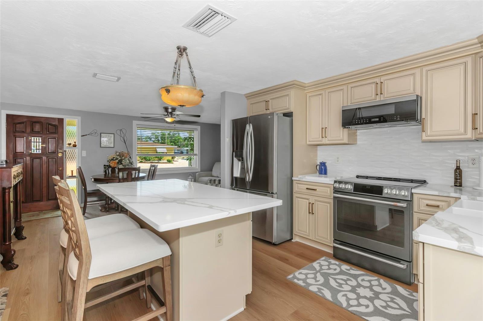 NEW CUSTOM KITCHEN