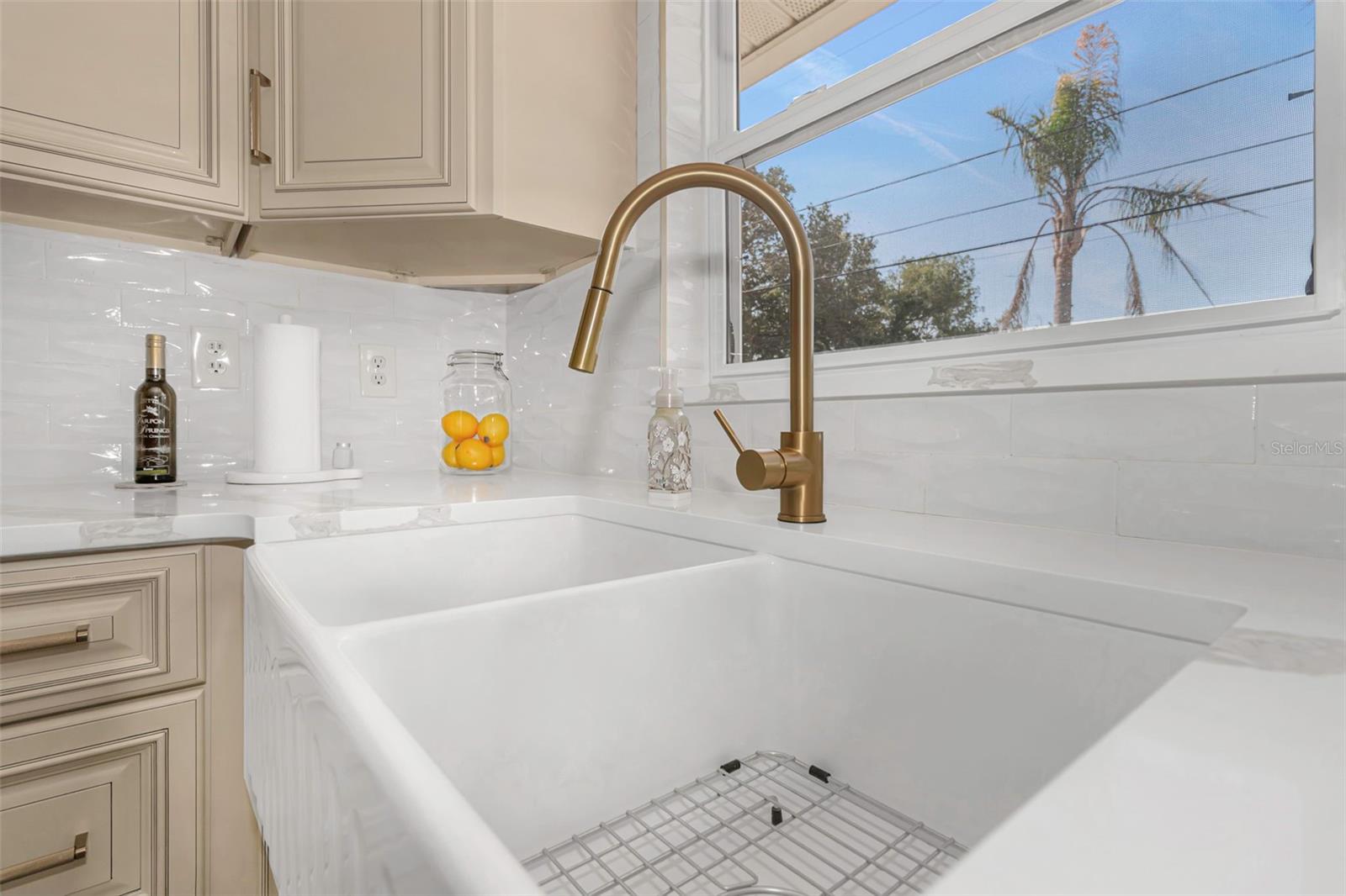 KITCHEN FARM SINK