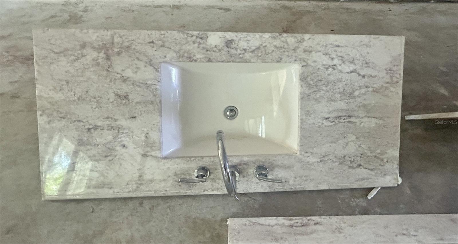 Bathroom countertop
