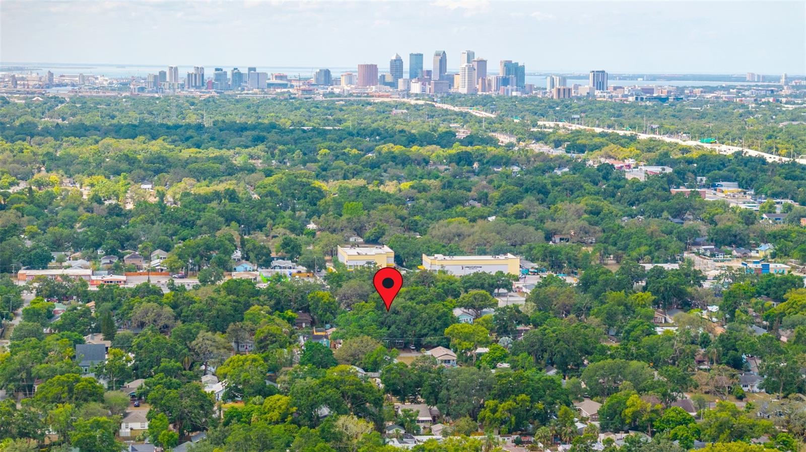 Minutes from downtown Tampa, Armature Works and more!
