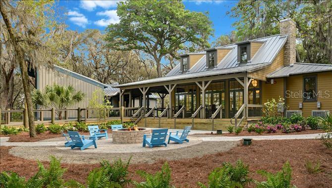 Community Lake house!
