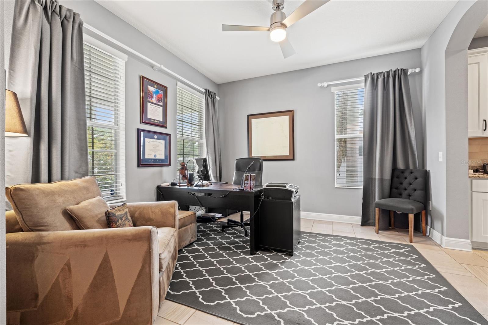 This room is great Flex Space. Perfect office or Formal Dining Room