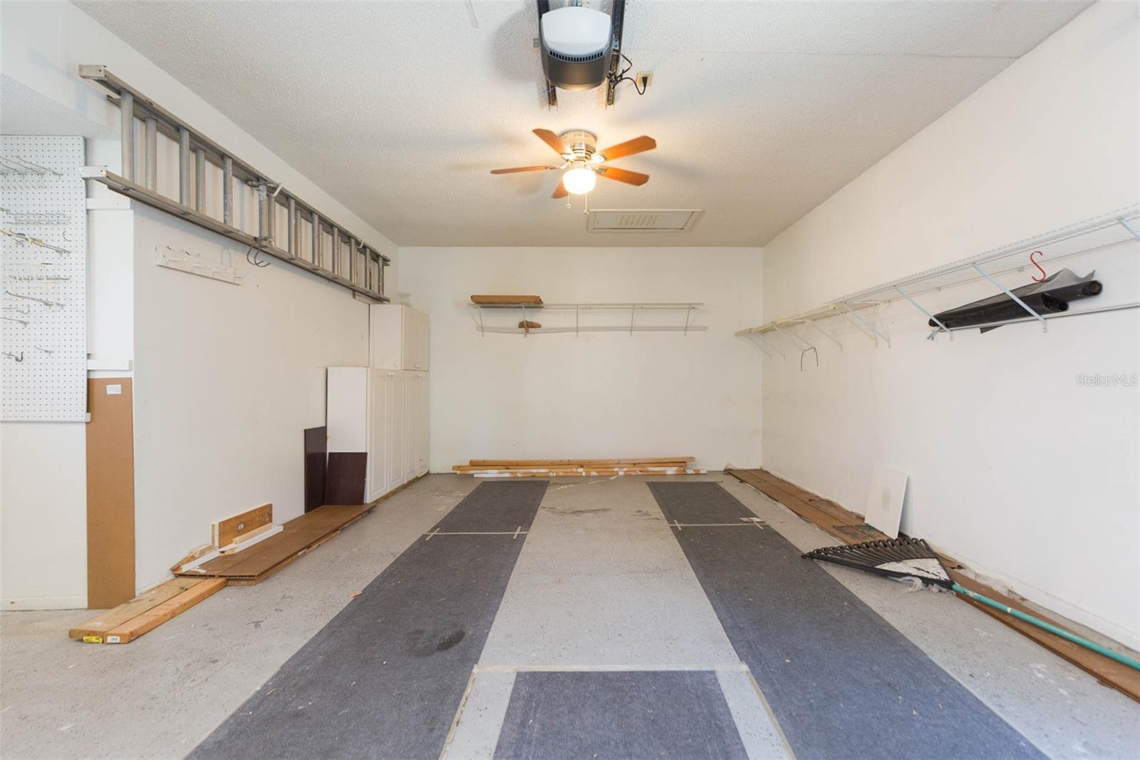 Detached Garage