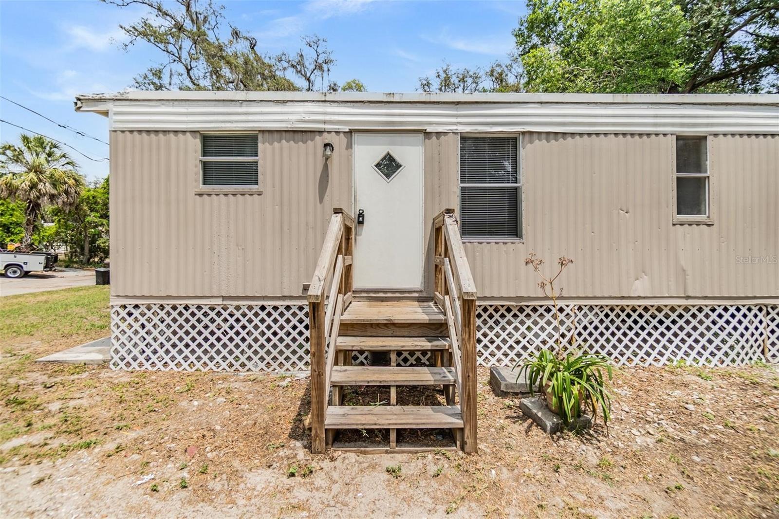 9908 Celeste Lane (Congress Park) OWN THE LAND.  NO HOW.  LOW TAXES.