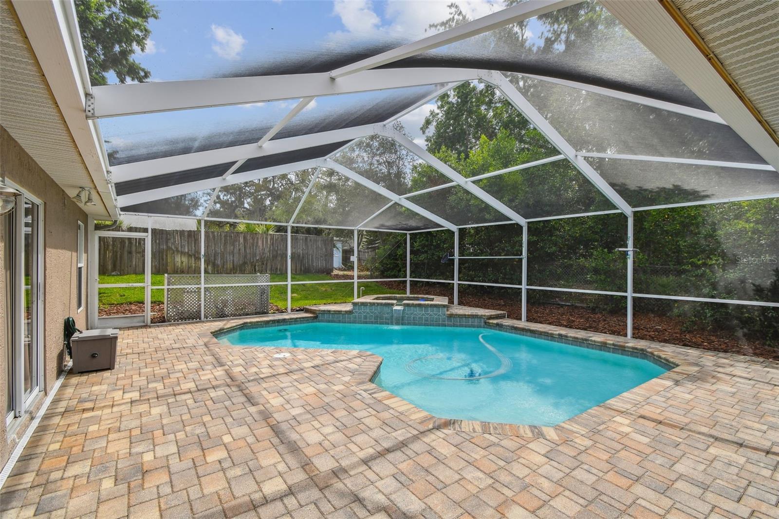 Pool with spillover spa (spa is NOT heated)