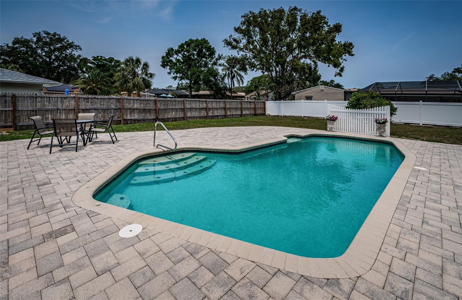 Pool/lanai