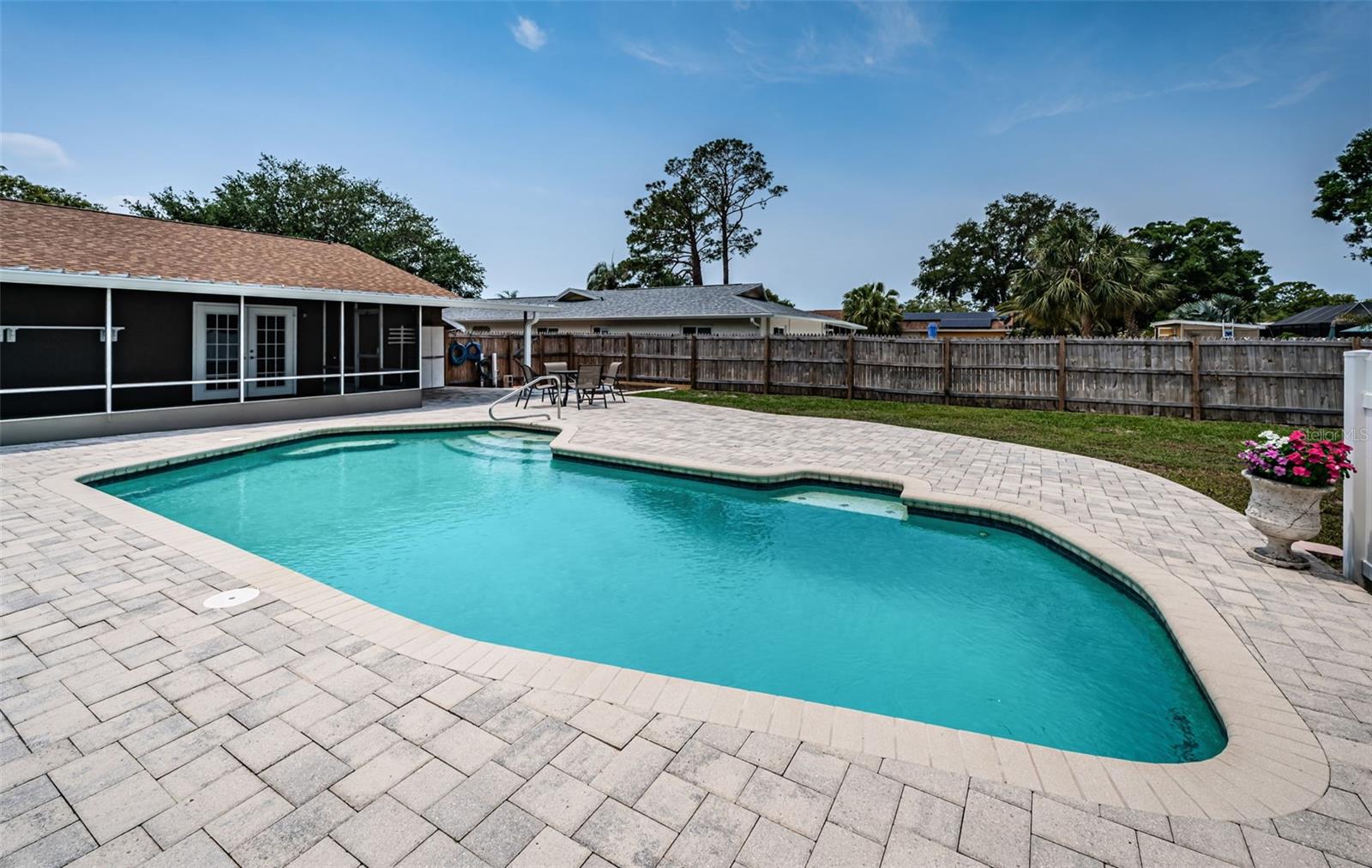 Pool/lanai
