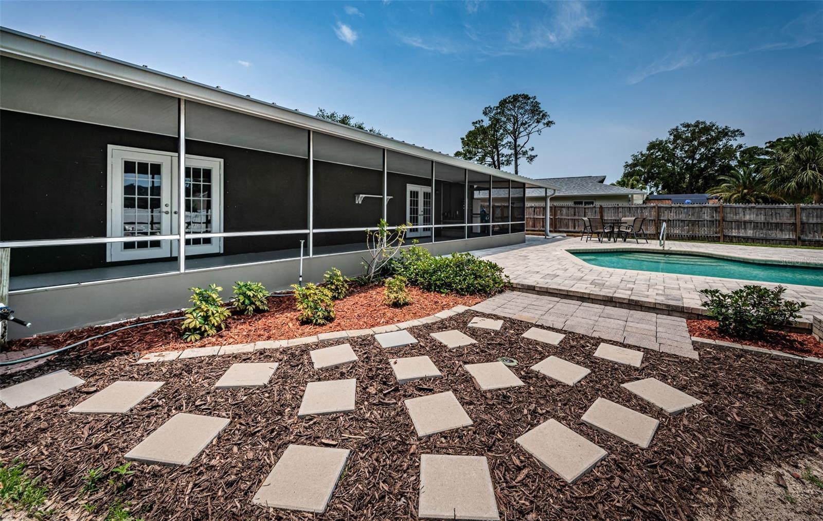 Backyard/Pool