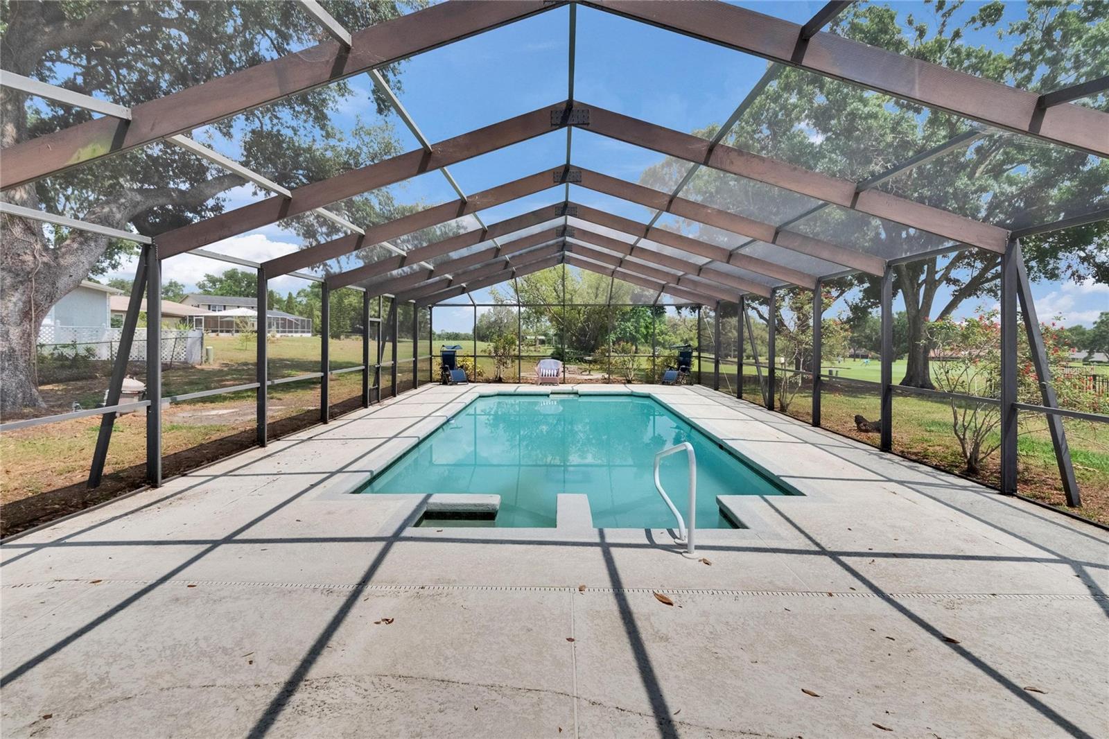Screened-in Pool
