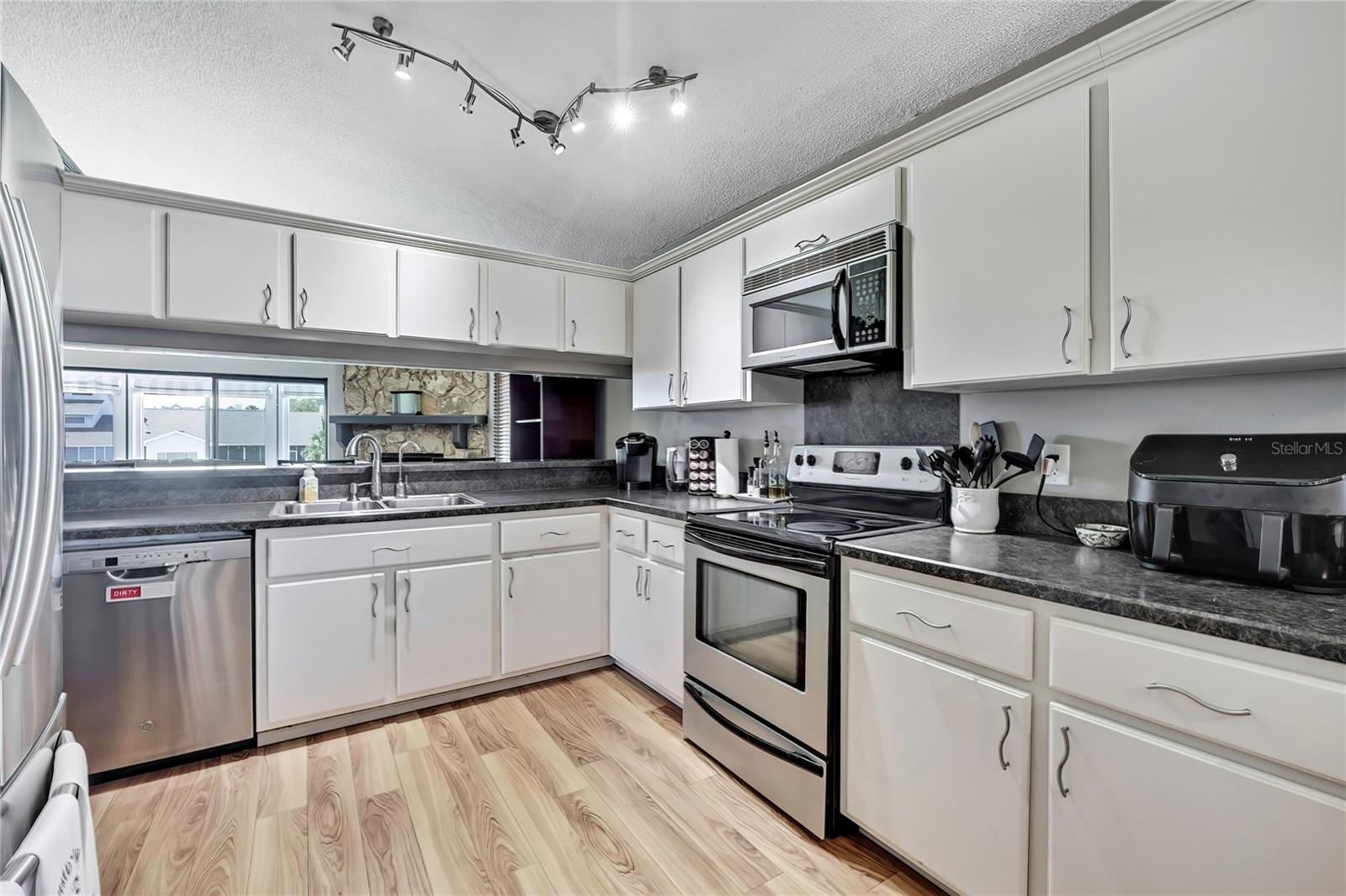 2nd floor kitchen