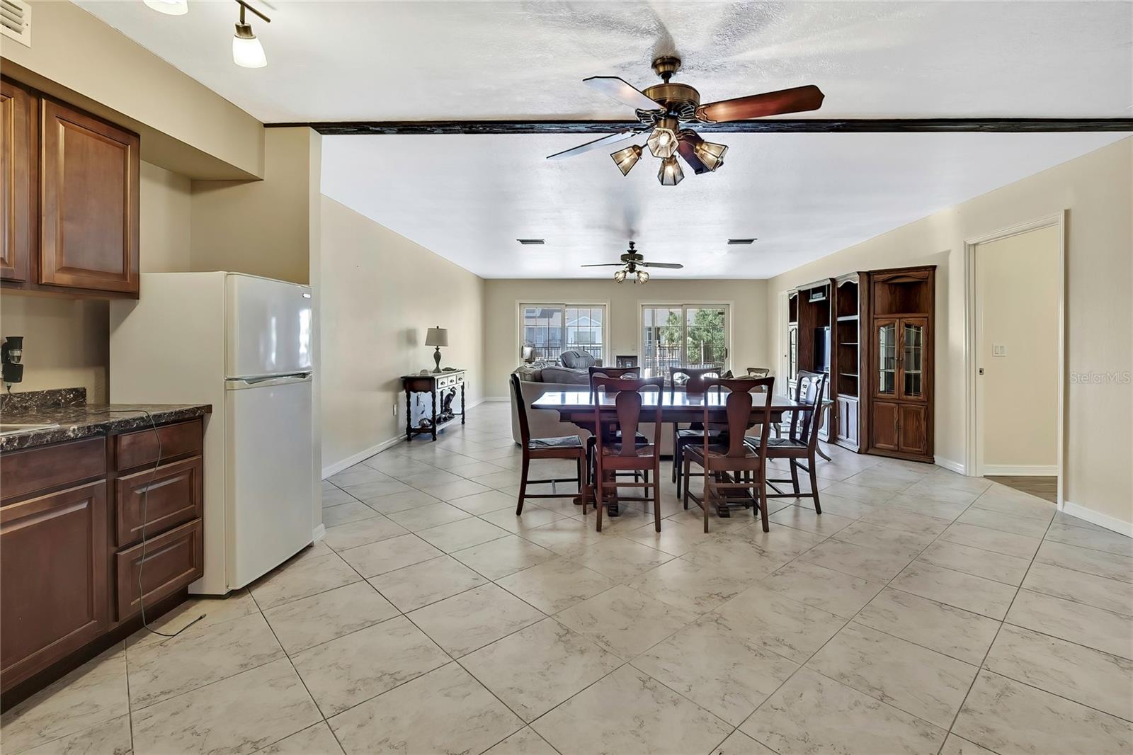 Ground floor kitchenette dining area/great room