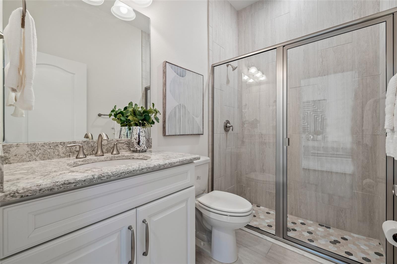 3rd bathroom with direct access to the pool