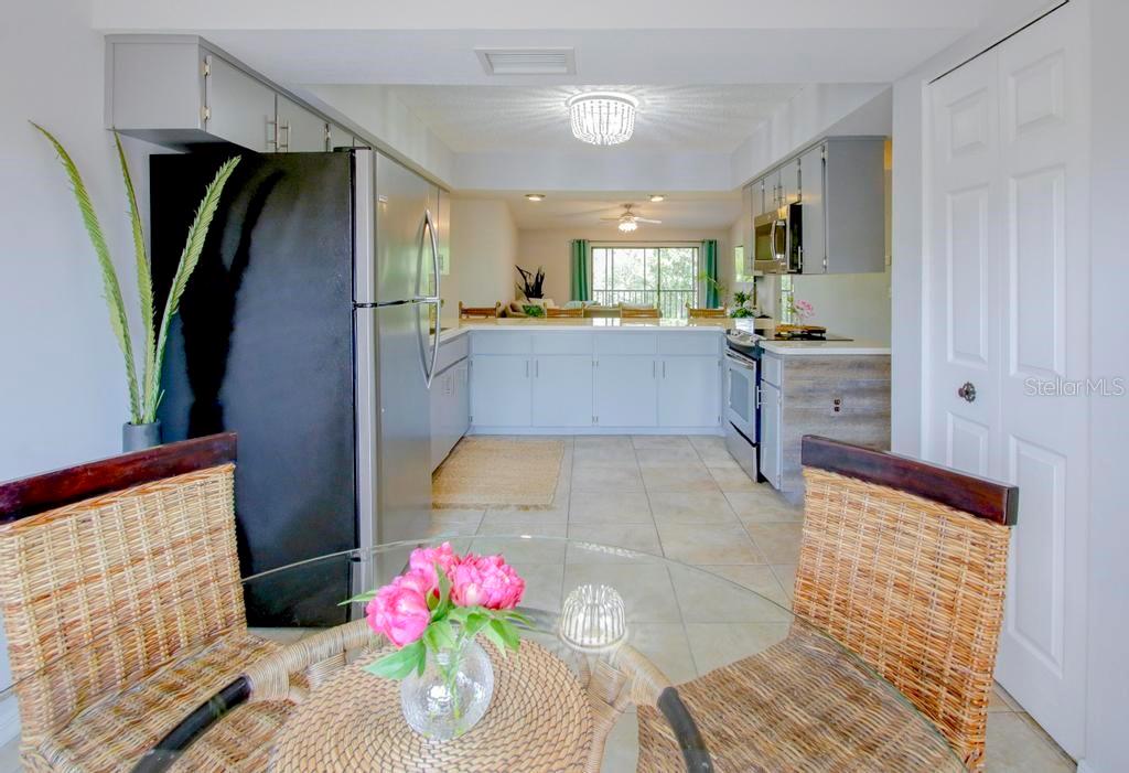 Dining Room & Kitchen