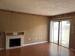 dining room overlooking backyard