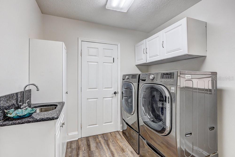 Laundry/Mud room