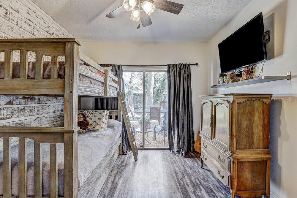 Lower-Level bedroom (11.8x10.2)