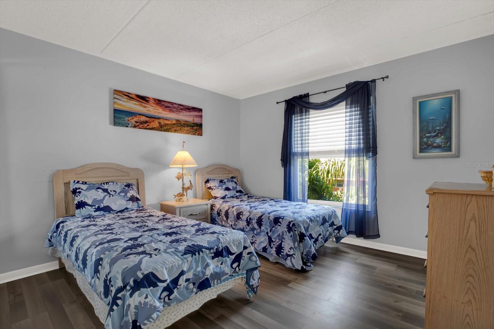 Guest bedroom
