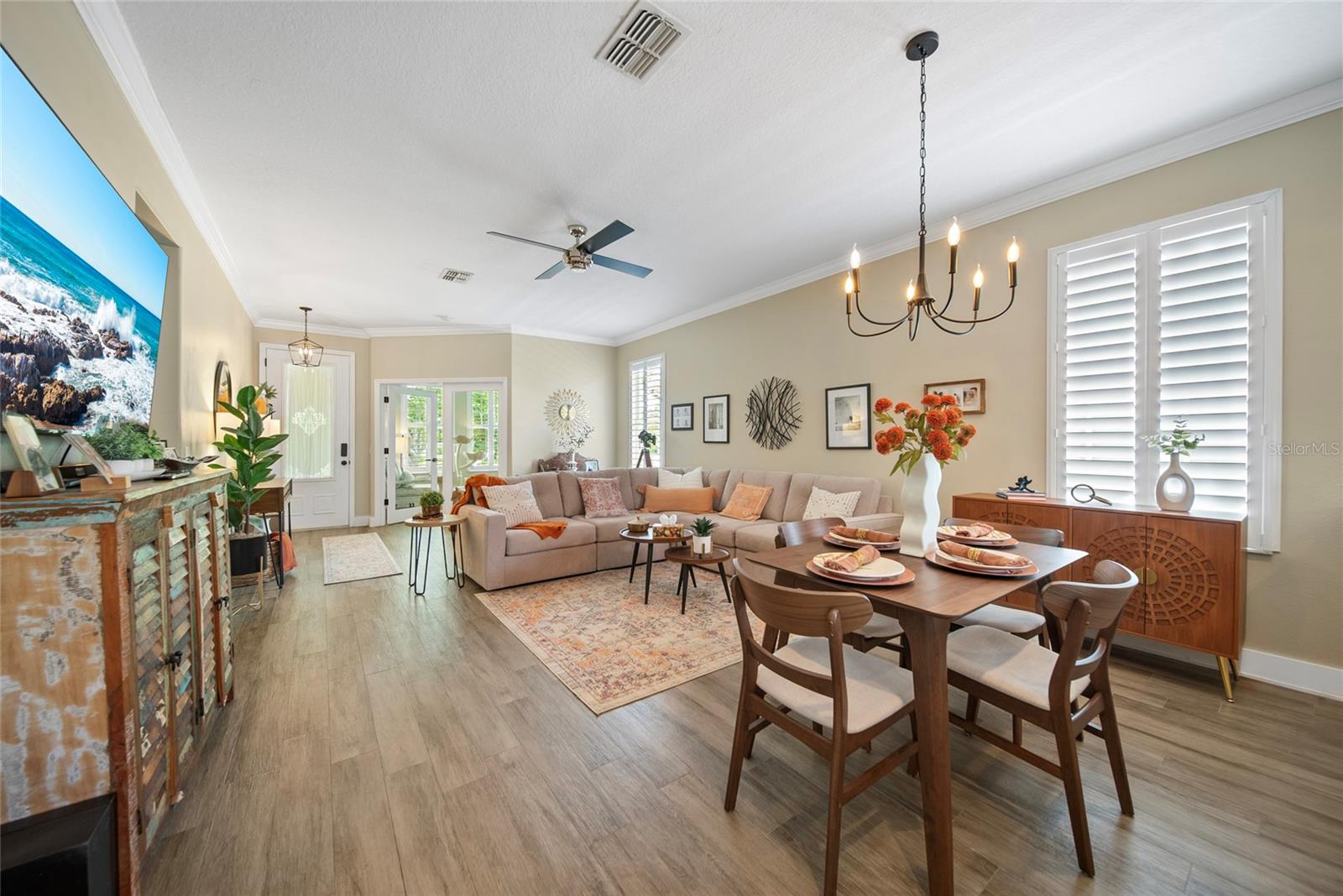 Dining/Living combo
