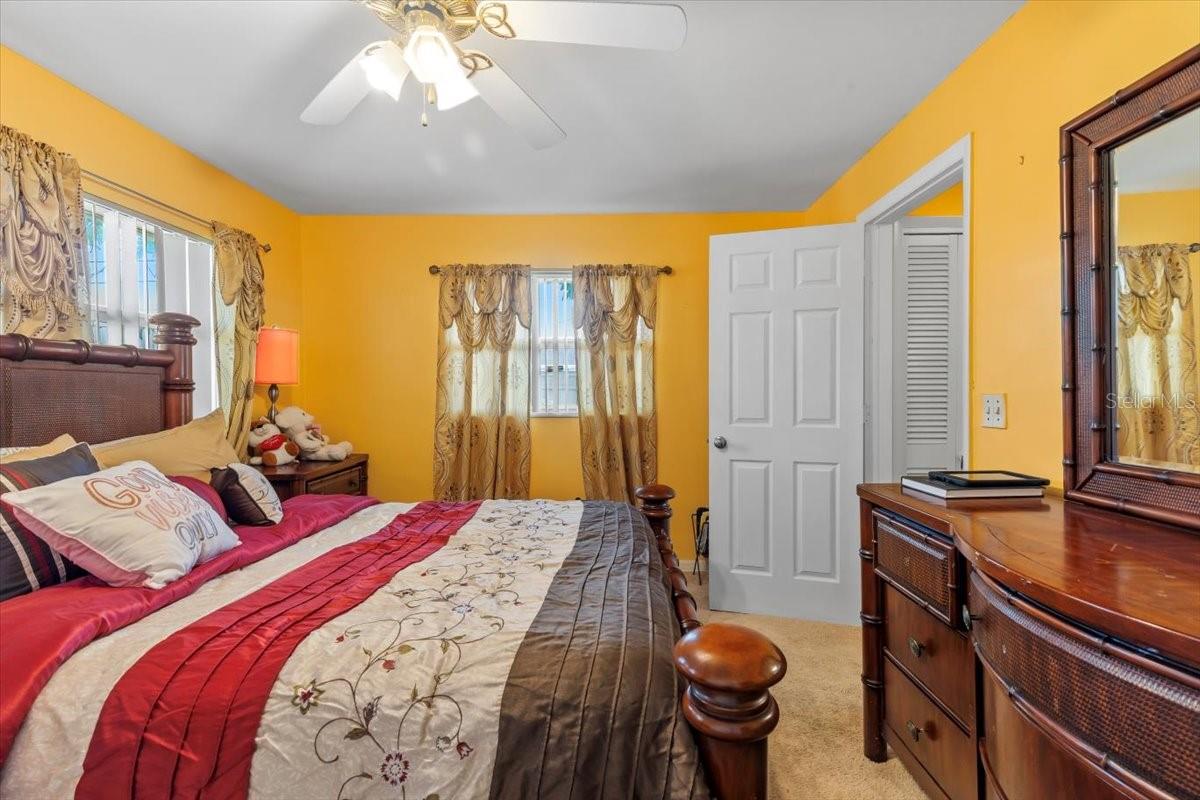 BEDROOM 2