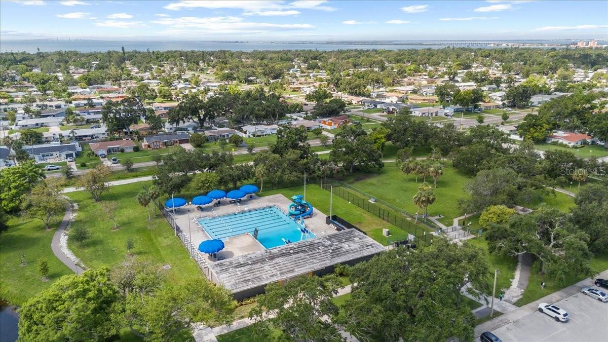 LAKE VISTA POOL