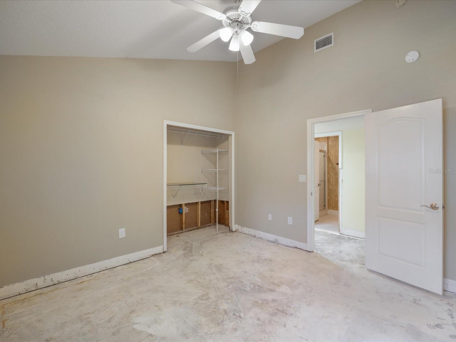 3rd bedroom with vaulted ceilings