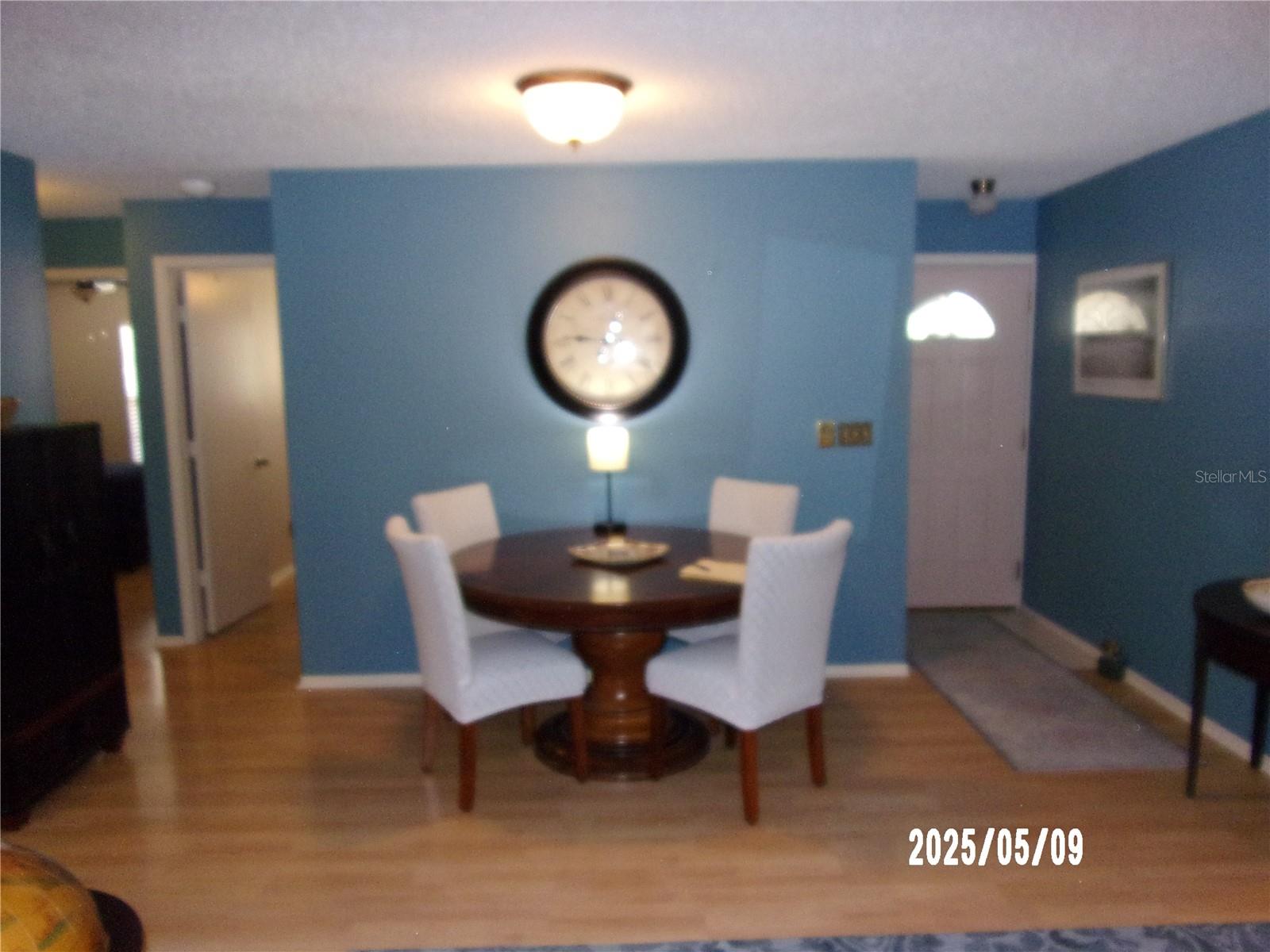 11x7 Dinning area