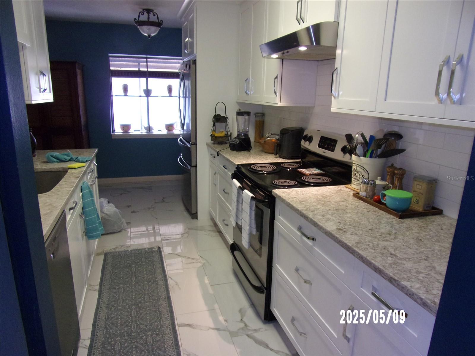Kitchen 15x6 Galley
