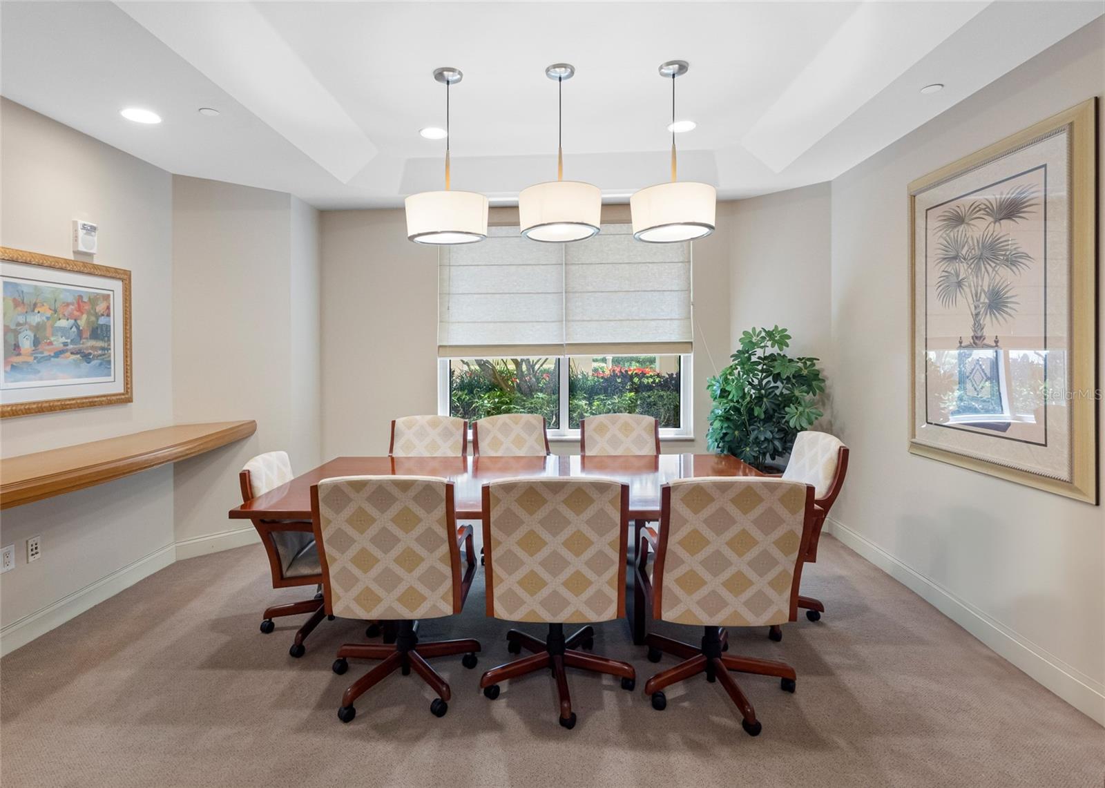 Meeting Room & Business Center