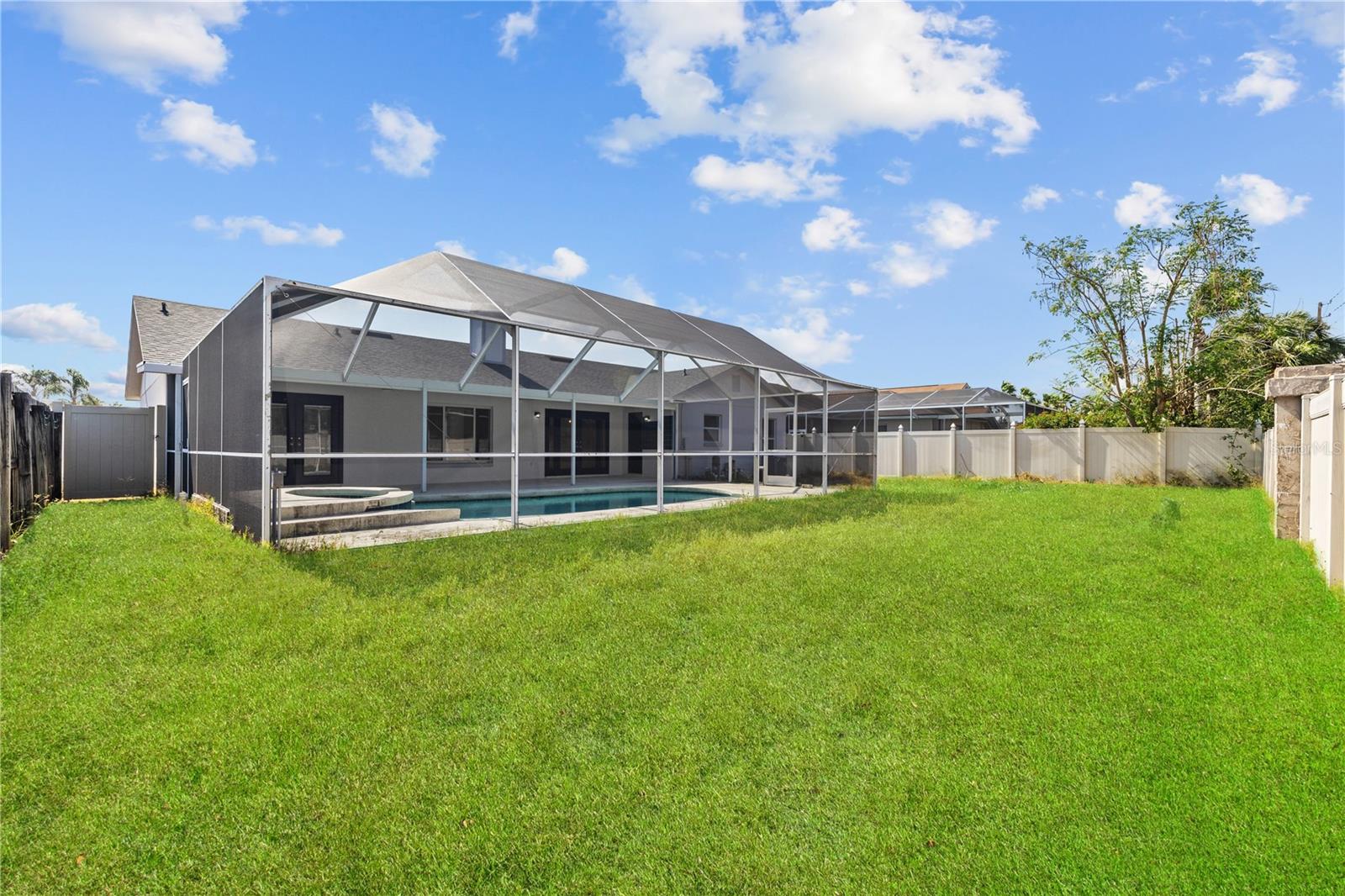 Lots of Yard space!