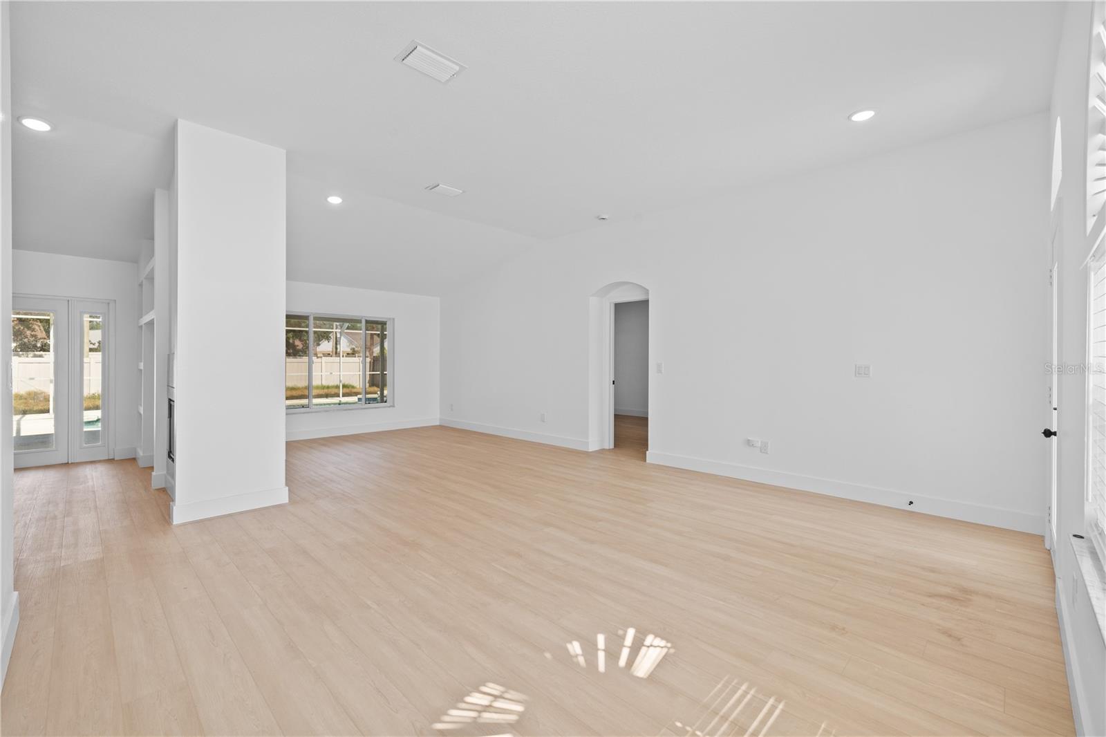 Great formal areas