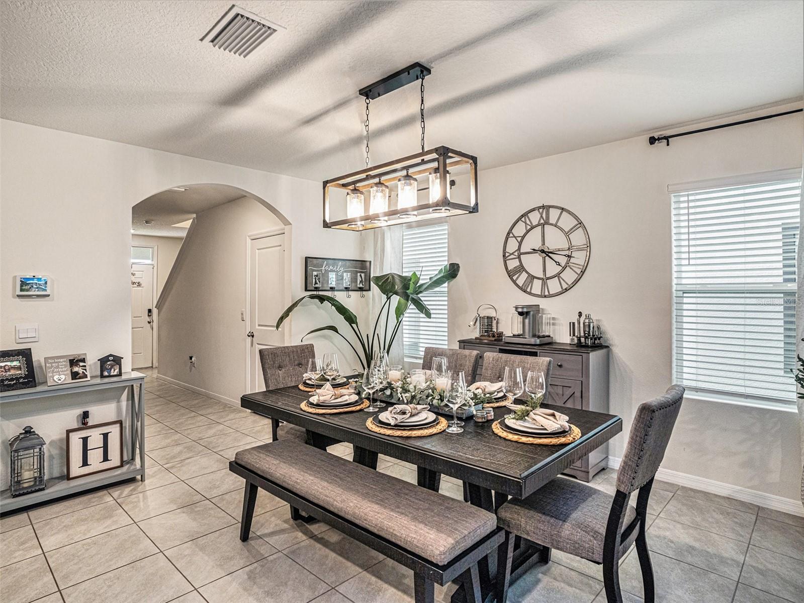 17012 Oval Rum Drive, Wimauma, FL 33598 - Dining