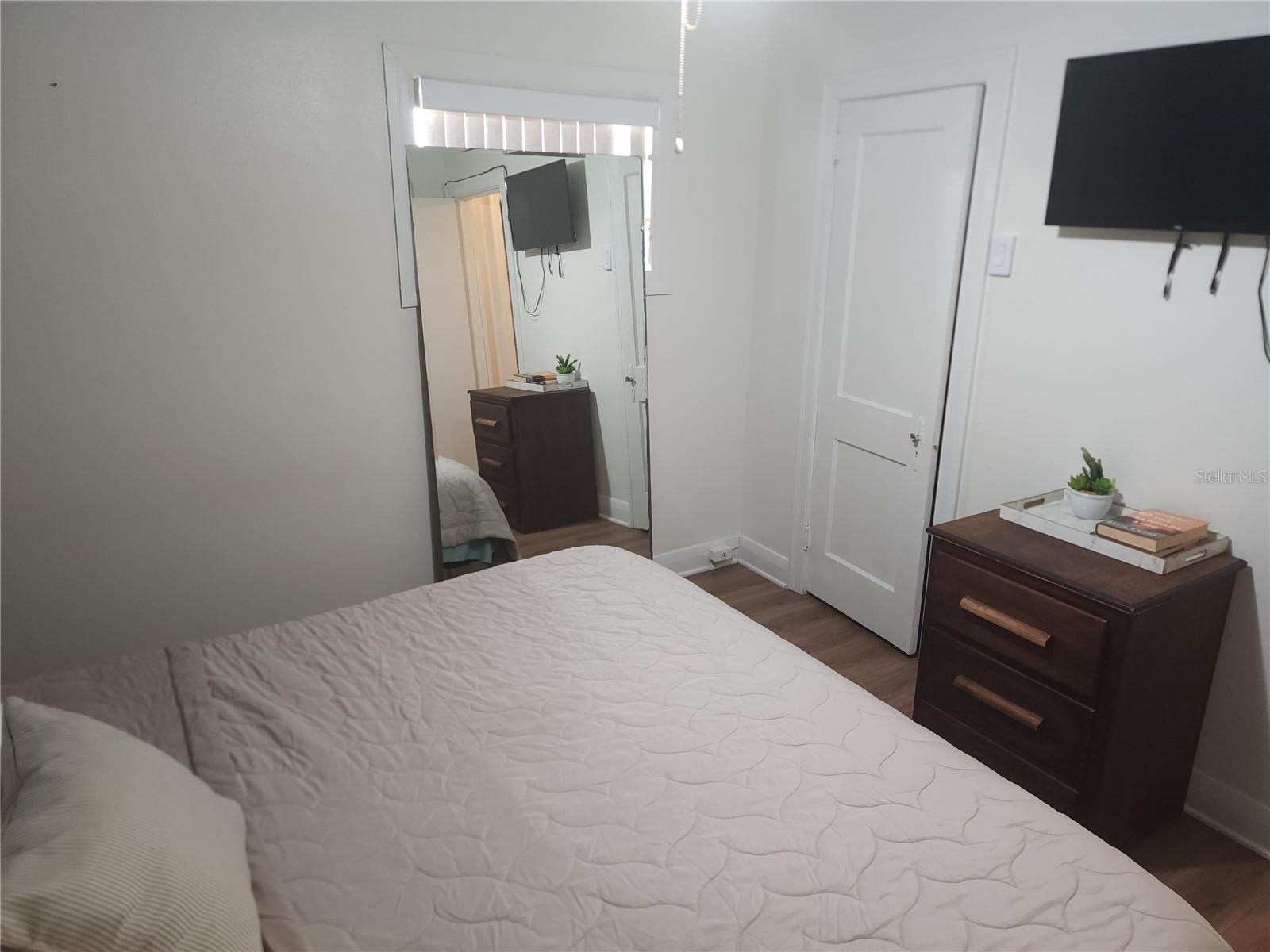 Bedroom 2-2