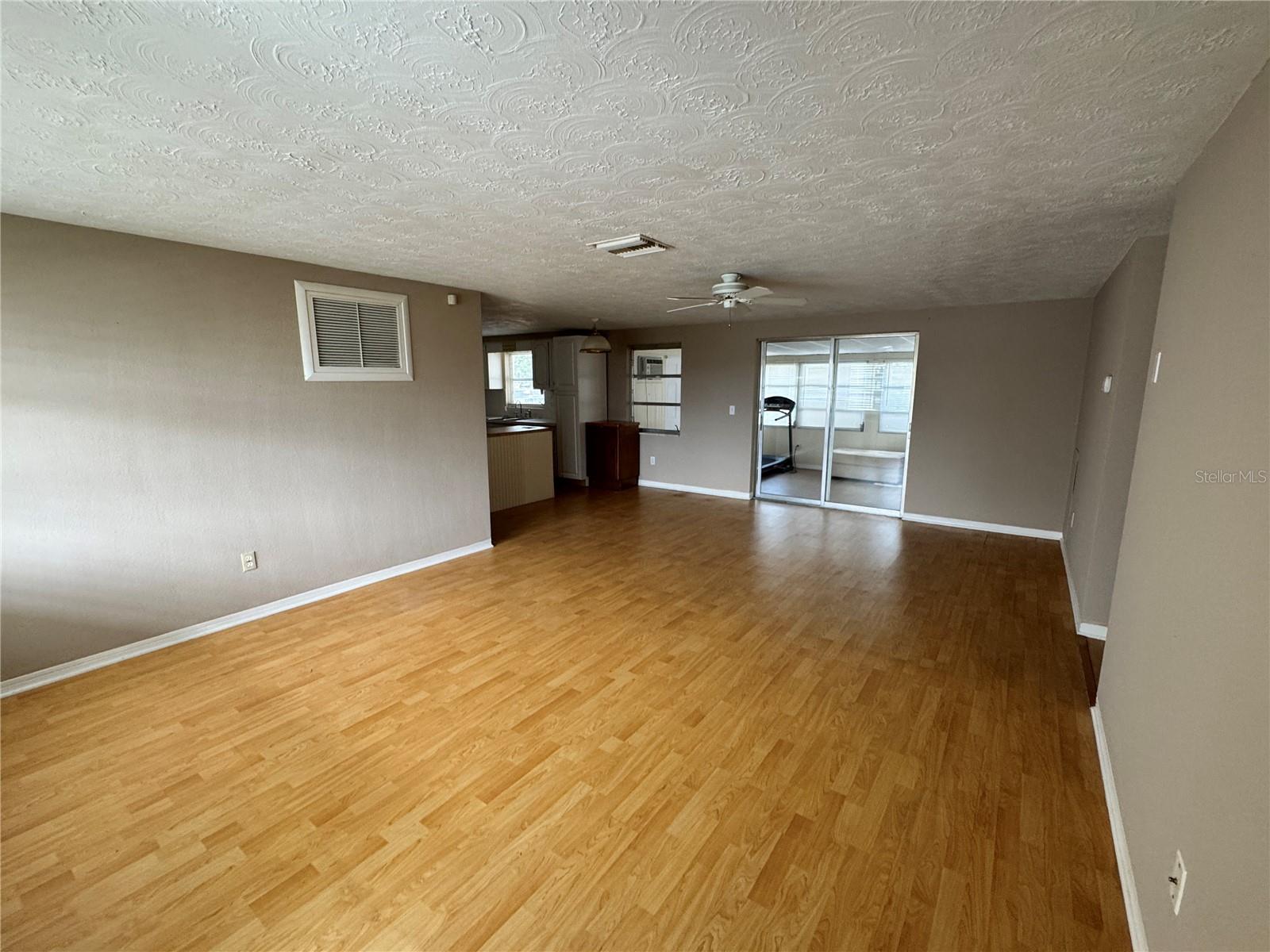 Living Room/Dining Room