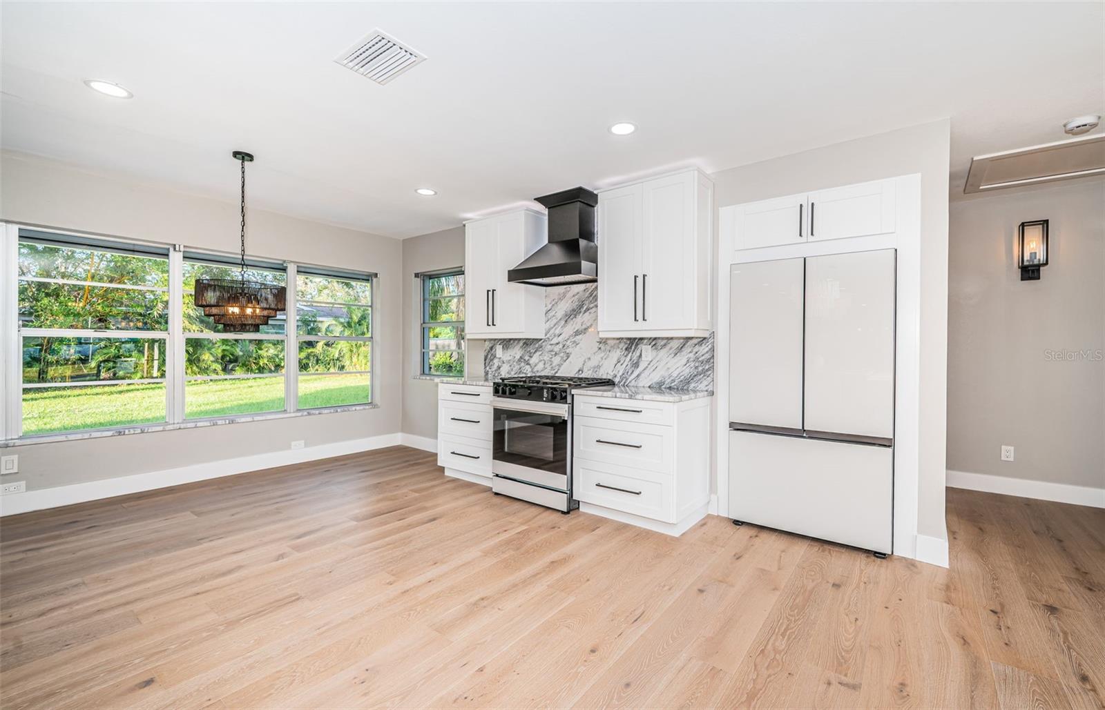 High-end finishes and a modern aesthetic look!