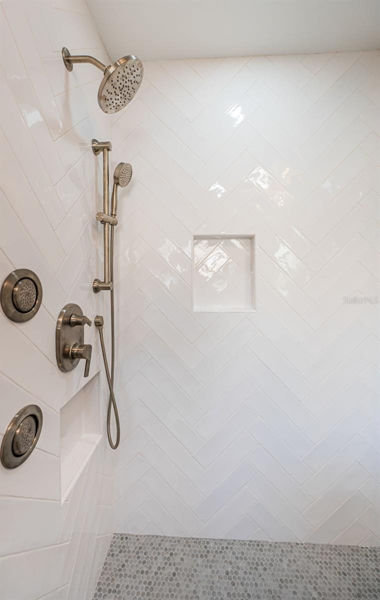 Main level second bath