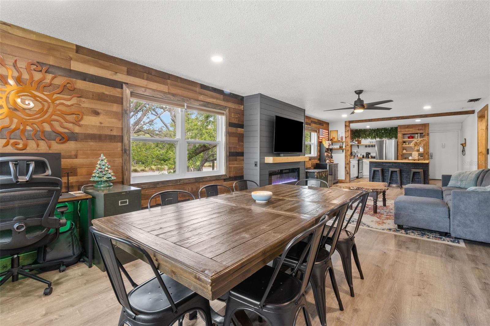 Dining Room area