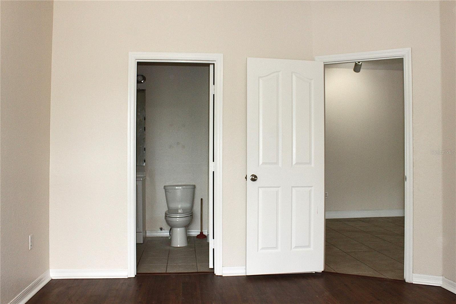 Master Bedroom EnSuite