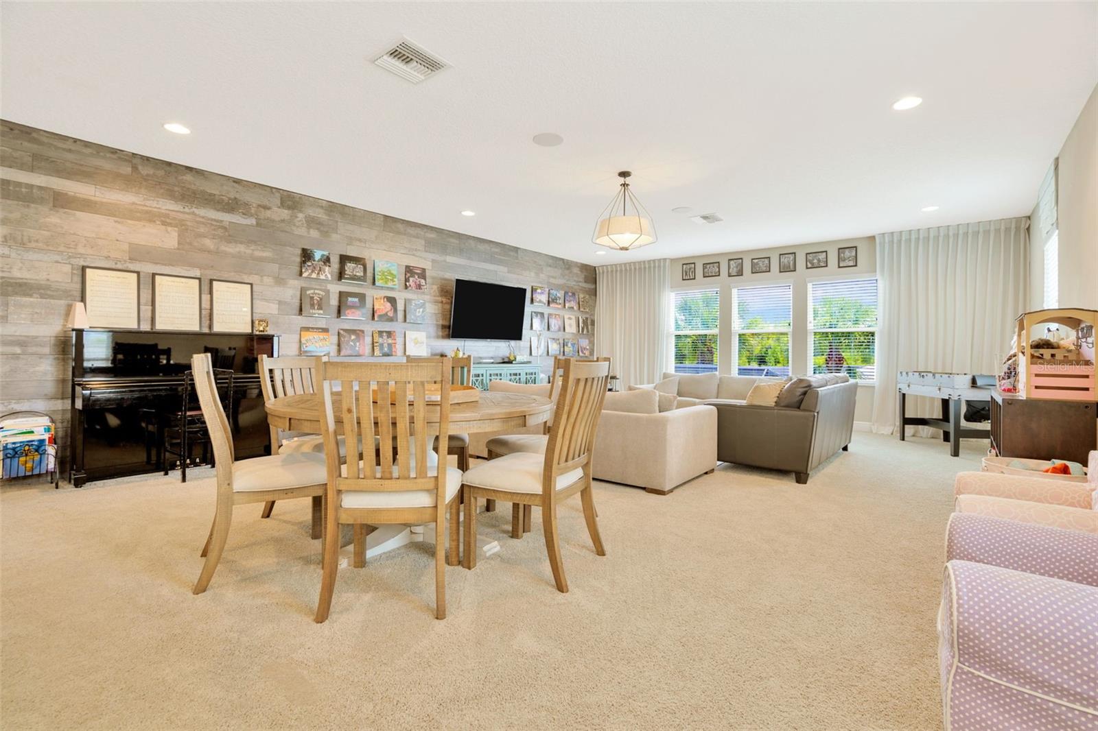 Large Bonus room with water views.
