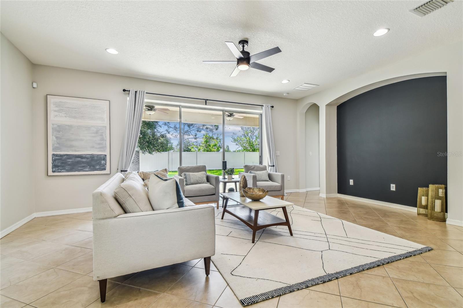 Grand room