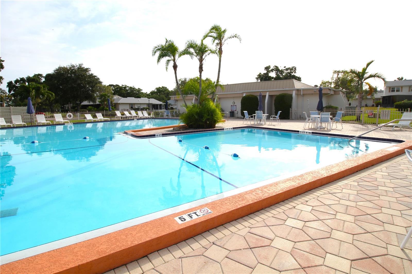 Spacious Pool area with Clubhouse