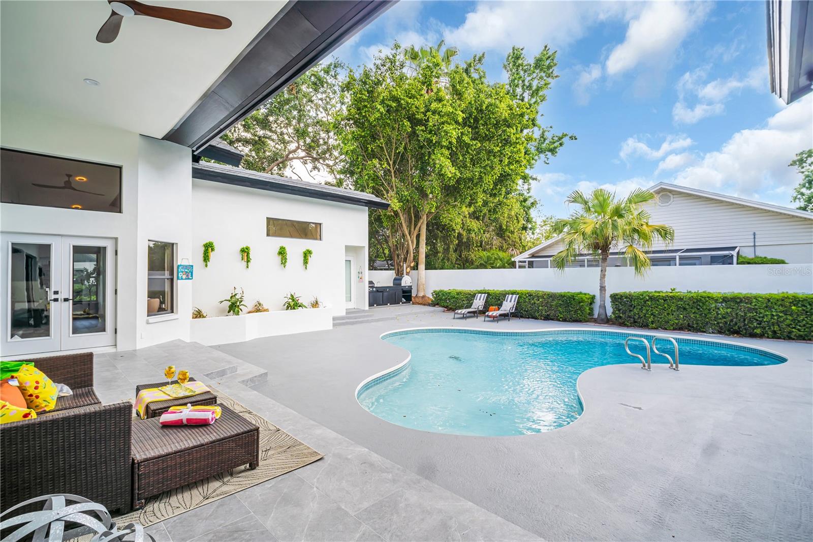 Private Outdoor Oasis