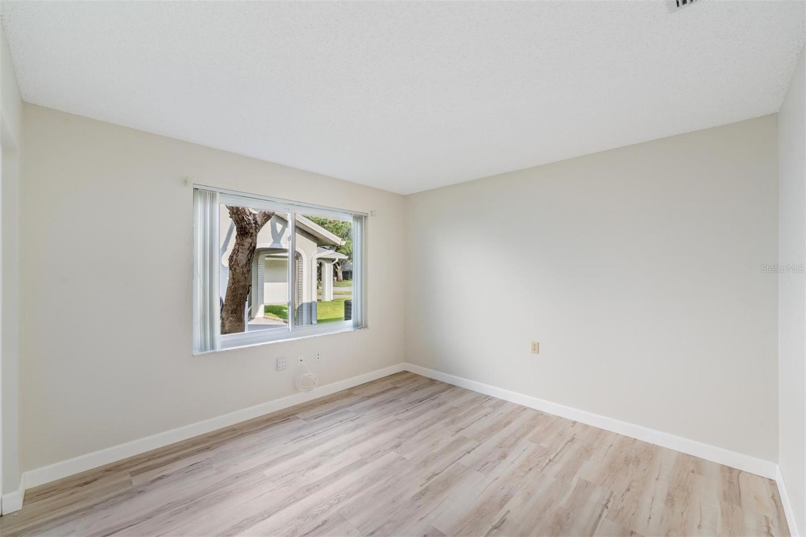 2nd Bedroom.